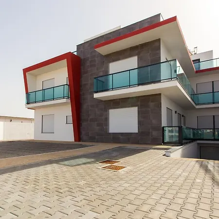 Luxury Apartment *